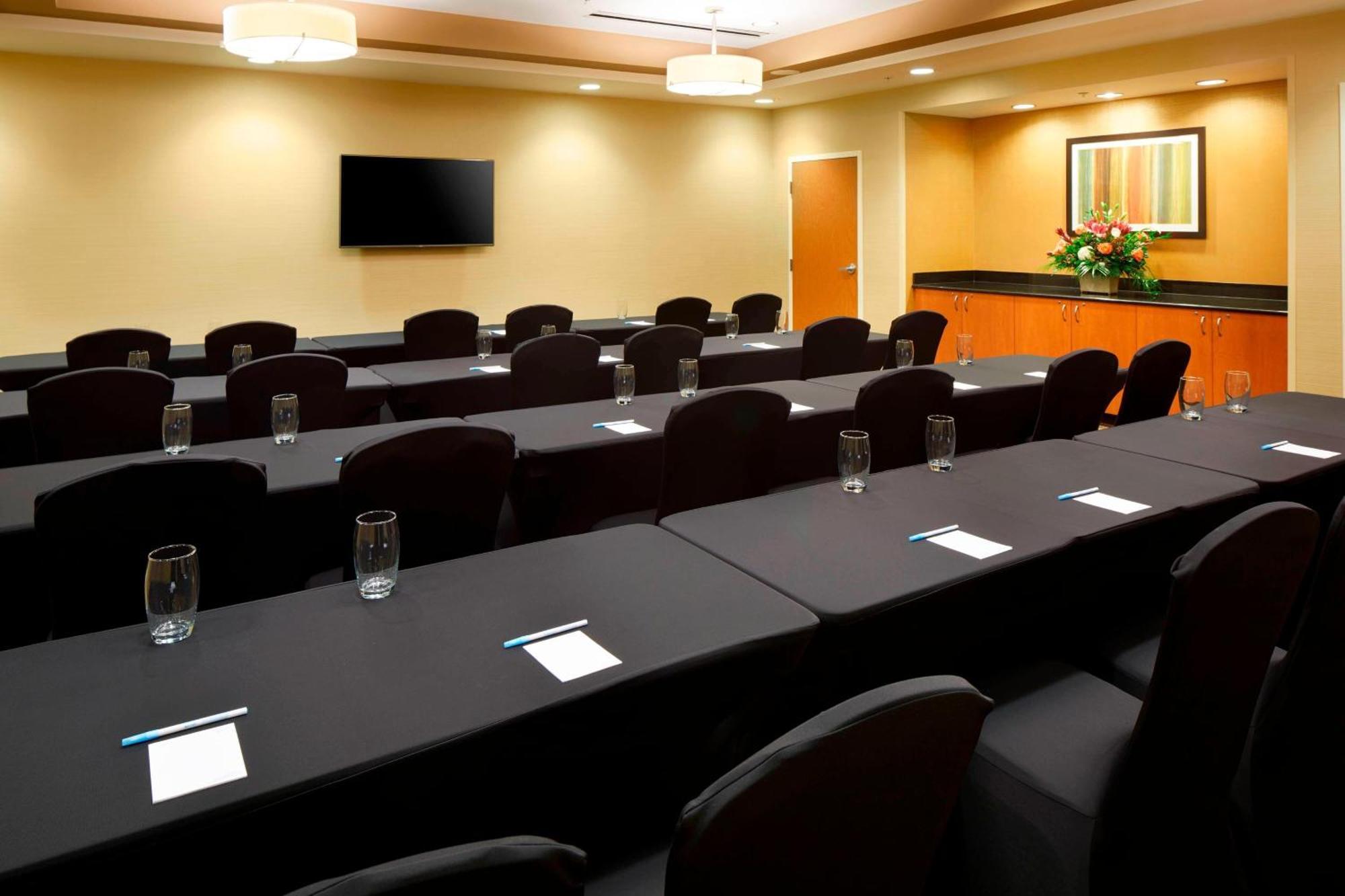 Fairfield Inn & Suites By Marriott Cumberland Zewnętrze zdjęcie