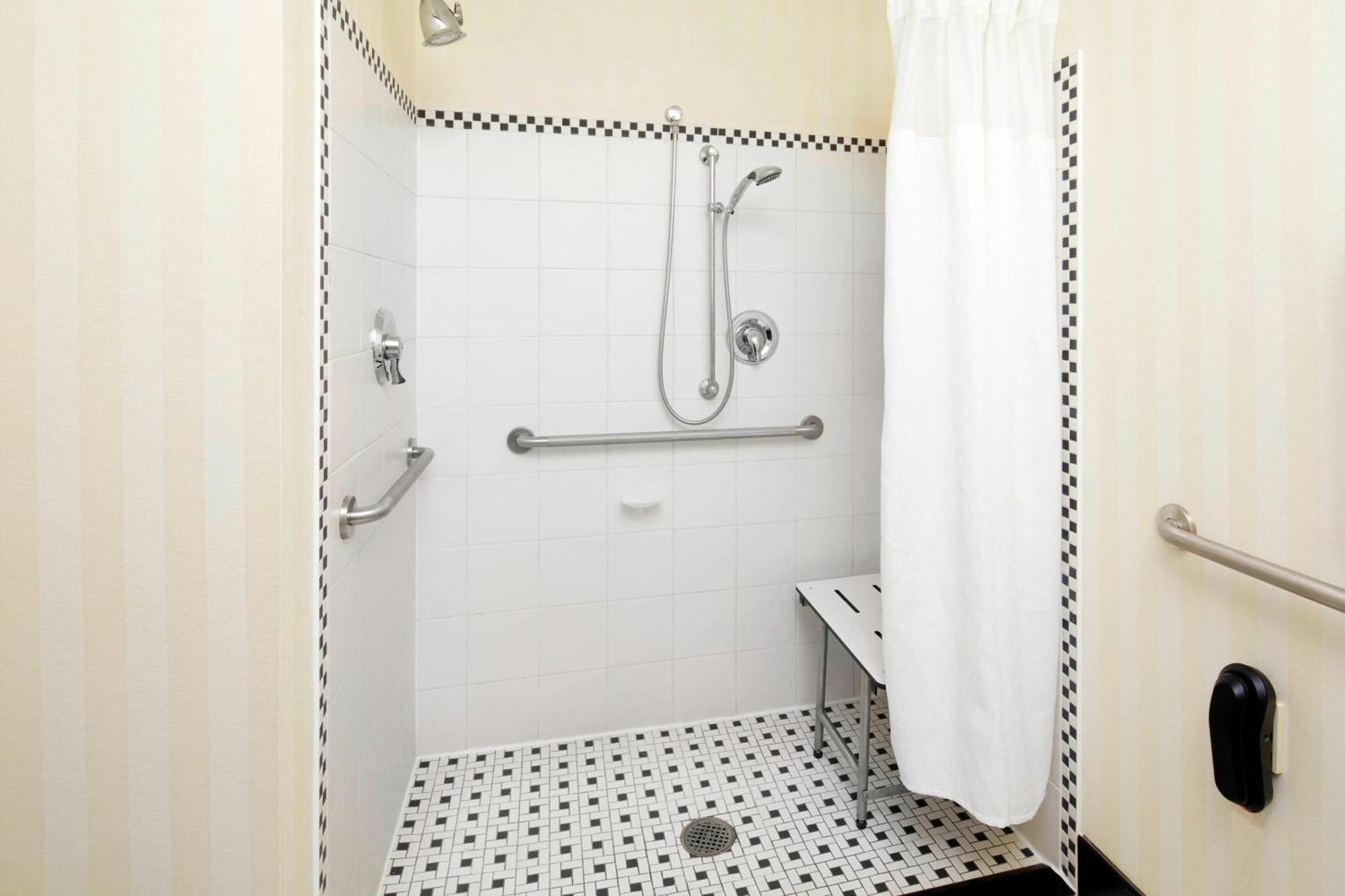 Fairfield Inn & Suites By Marriott Cumberland Zewnętrze zdjęcie