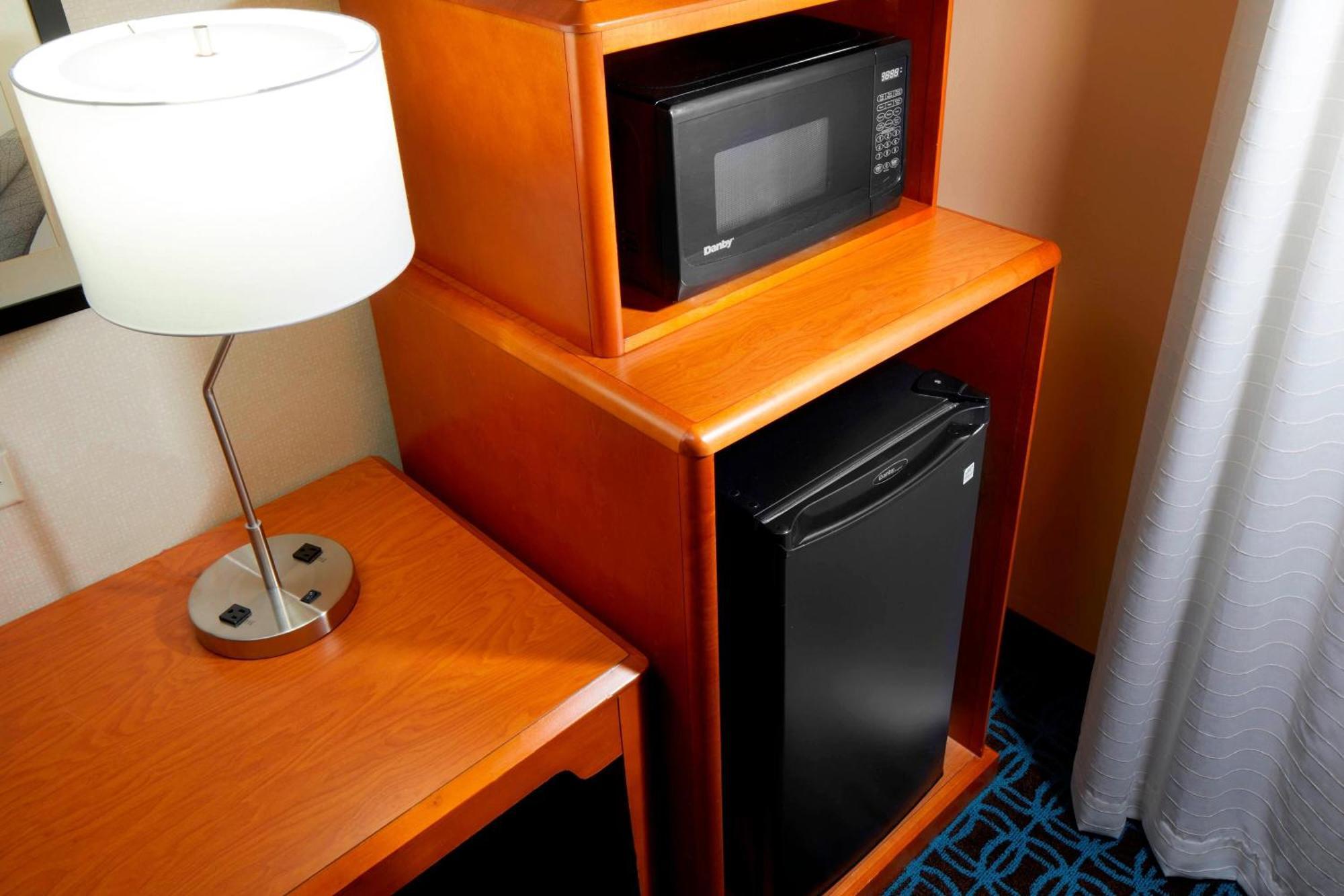 Fairfield Inn & Suites By Marriott Cumberland Zewnętrze zdjęcie